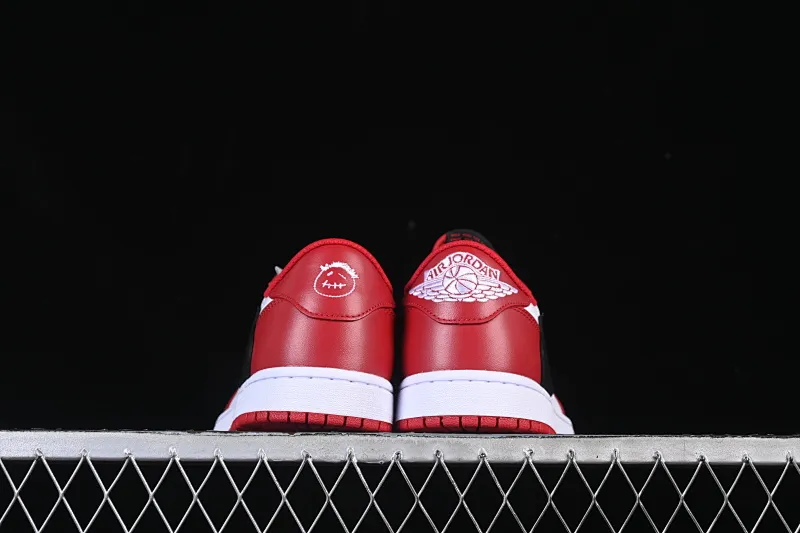 All categories Air Jordan Jordan series basketball shoes Air Jordan 1 Low foreign trade version Travis Scott x Air Jordan 1 Low OG AJ1 Joe 1 undercut low DM7866-101